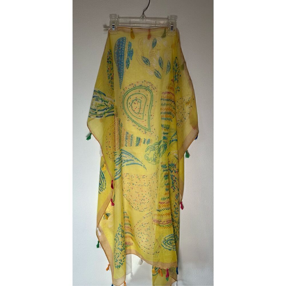 Scarf women’s rayon yellow/blue abstract multi-colored tassels 38”x38” #44-1367